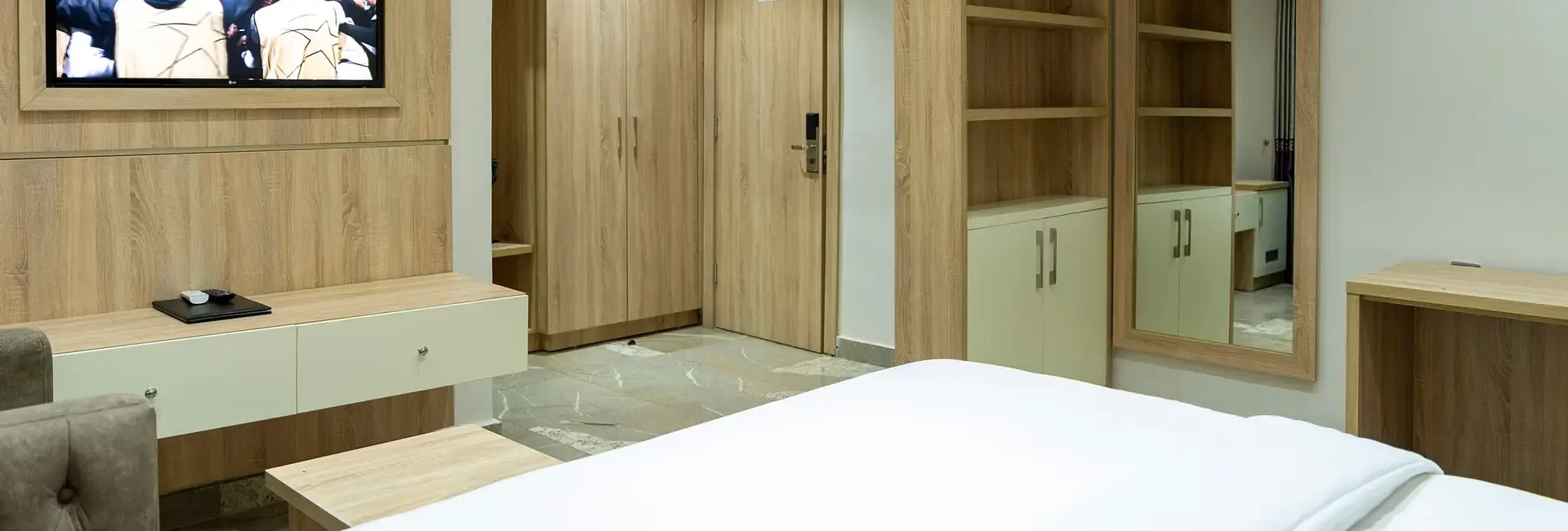 Dalobi executive